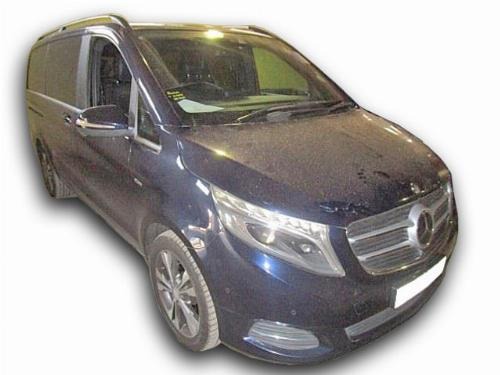 Repossessed MERCEDES BENZ V220 Repossessed MERCEDES BENZ V220